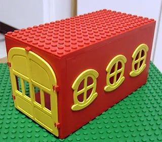 Fabuland Garage Block 10 x 20 x 9 with Yellow Round Symmetric Windows and Yellow Doors