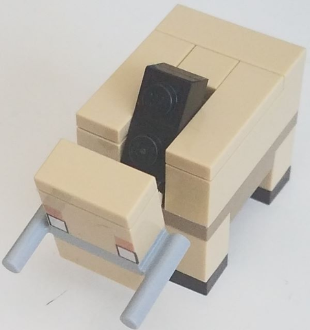 Minecraft Hoglin, Tan Face - Brick Built