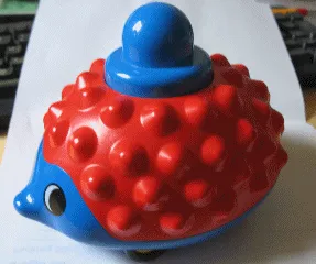 Primo Animal Hedgehog on Wheels, Red Spines