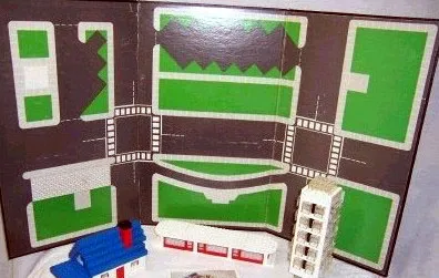 Town Plan Board, Cardboard Tri-Fold (48 1/4cm x 84 1/2cm) - Set 842