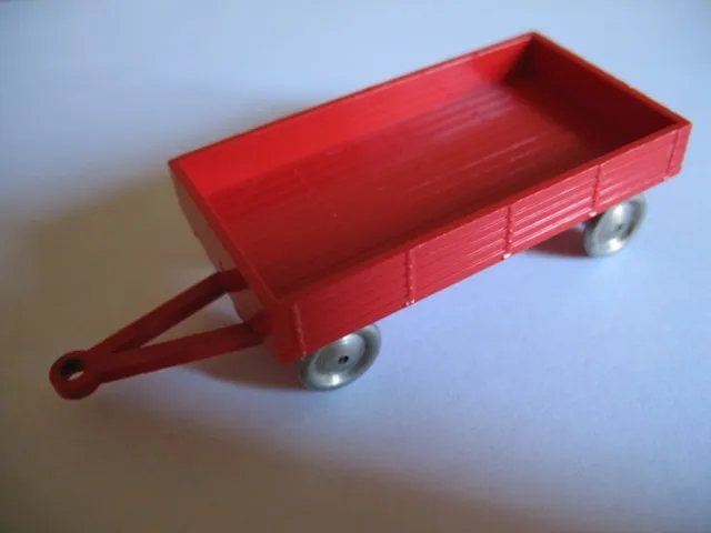 HO Scale, Mercedes Trailer for Open Bed Truck, Red Flatbed