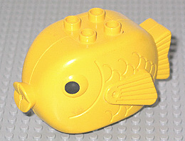 Duplo Fish with 4 Studs on Top and Black Eyes Pattern
