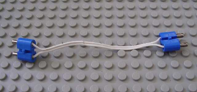 Electric, Wire 12V / 4.5V with two Blue 2-prong connectors, 11 Studs Long