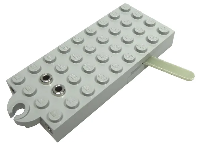 Electric, Train 4.5V Automatic Pole Reverser Brick 4 x 9 with Magnet Holder