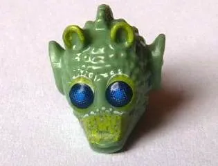 Minifigure, Head, Modified SW Rodian with Dark Blue Eyes and Lime Markings Pattern (Wald)
