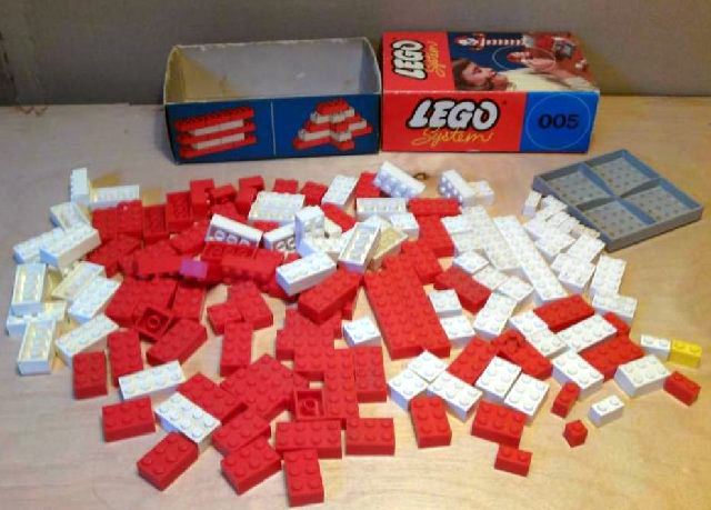 Basic Building Set in Cardboard