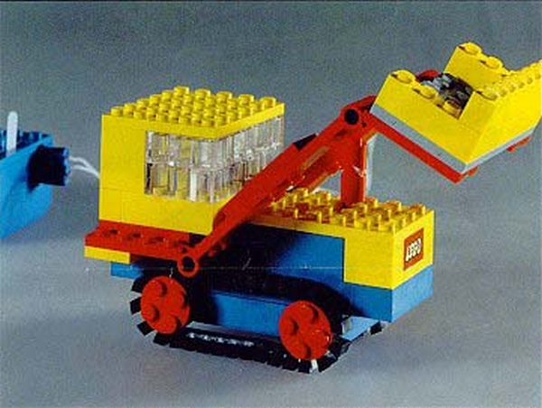 Front-End Loader (Second Version with Type B Motor 12 x 4 x 3 1/3)