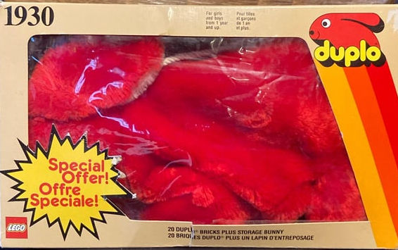 20 DUPLO Bricks plus Storage Bunny