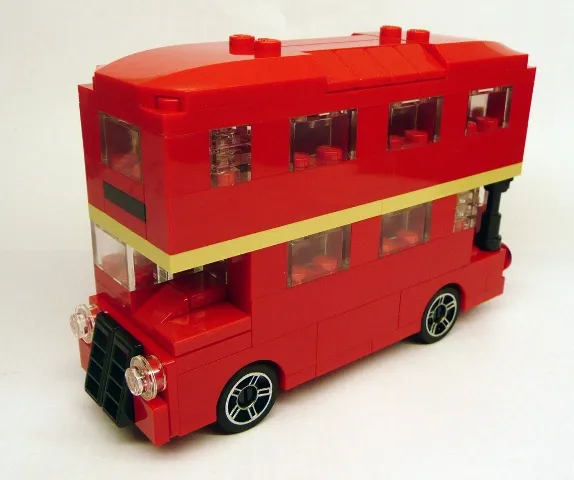 The Routemaster Bus (LEGO Store Grand Opening Set, Westfield, London, UK)