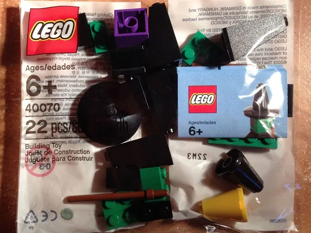 Monthly Mini Model Build Set - 2013 10 October, Witch polybag