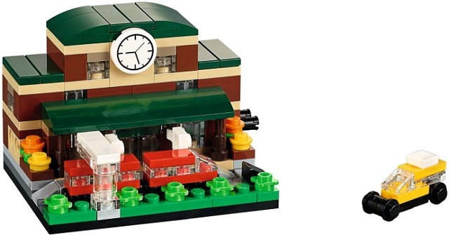 Bricktober Train Station (2015 Toys "R" Us Exclusive)