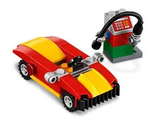 Monthly Mini Model Build Set - 2018 02 February, Car And Petrol Pump polybag