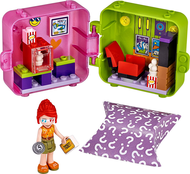 Mia's Shopping Play Cube