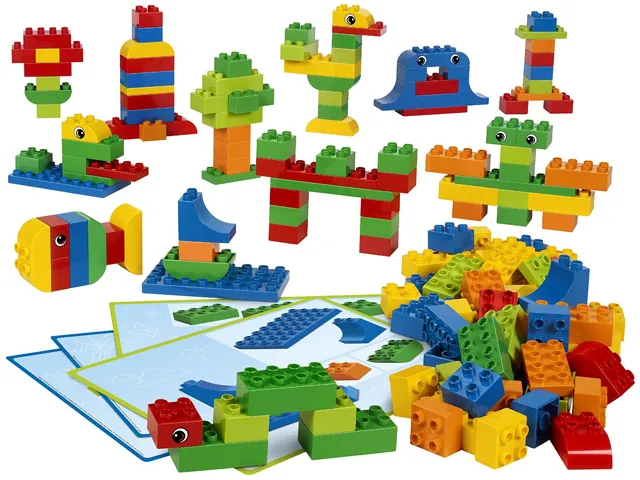 Creative LEGO DUPLO Brick Set