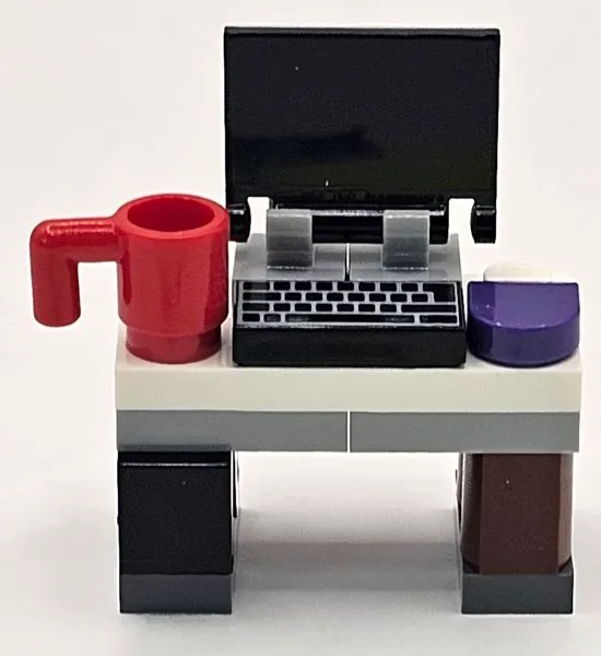 Advent Calendar 2023, City (Day 12) - Desk with Computer