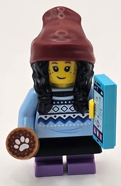 Advent Calendar 2023, City (Day 14) - Girl with Cell Phone / Smartphone and Dog Treat