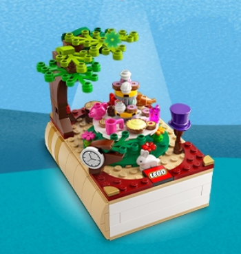 Bricktober Fairy Tale Set 4/4 - Alice's Adventure in Wonderland (2021 Toys "R" Us Exclusive)
