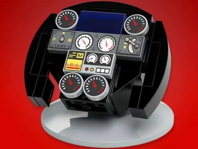 LEGO Brand Store Exclusive Build - Steering Wheel