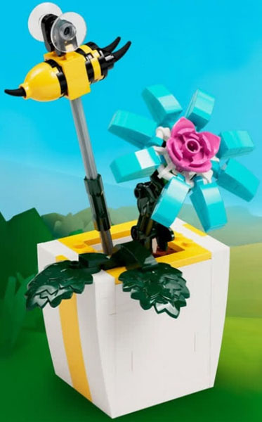 Barnes & Noble Exclusive Build - Spring in Bloom