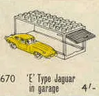 1:87 Jaguar E-Type with Garage