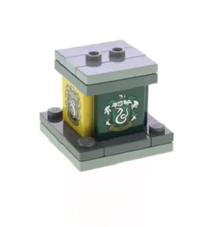 Advent Calendar 2019, Harry Potter (Day 20) - Statue Pedestal with House Crests