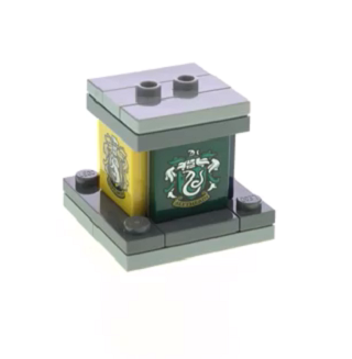 Advent Calendar 2019, Harry Potter (Day 20) - Statue Pedestal with House Crests