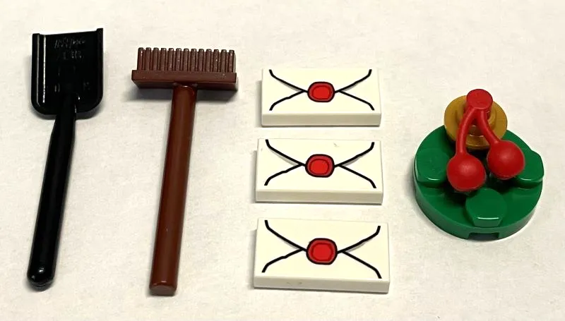 Advent Calendar 2021, Harry Potter (Day  4) - Letters, Wreath, Broom & Shovel