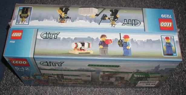 City Bundle Pack (Copack of Sets 7239 and 7733)