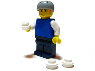 Advent Calendar 2009, City (Day  1) - Minifigure and Snowballs