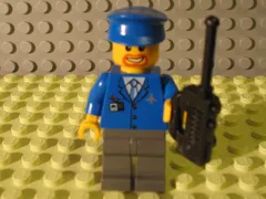 Advent Calendar 2007, City (Day  7) - Airline Worker and Radio