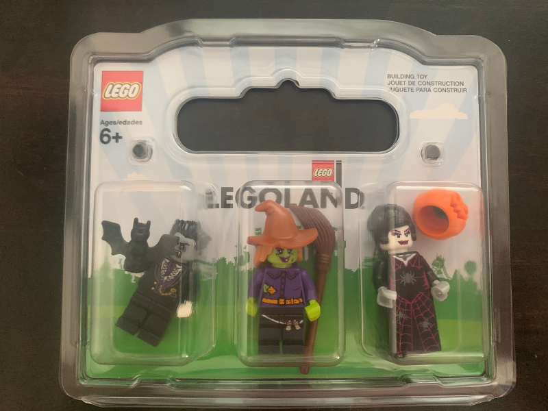 Legoland Minifigure Halloween 2018 blister pack
