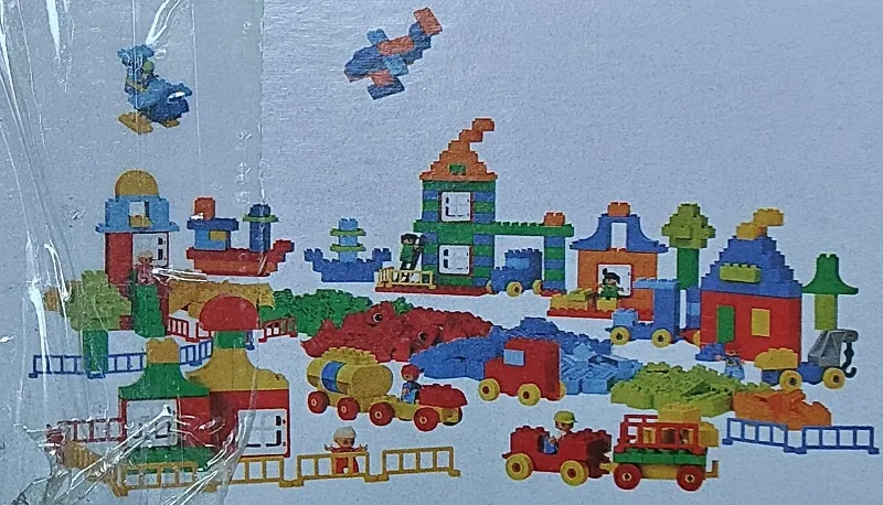 Large Duplo Basic Set (XL Brick Set) {2018 Version}