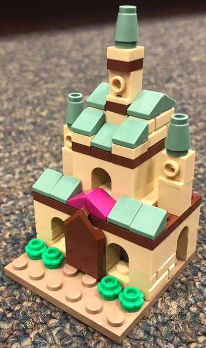 Barnes & Noble Exclusive Build - Arendelle Castle