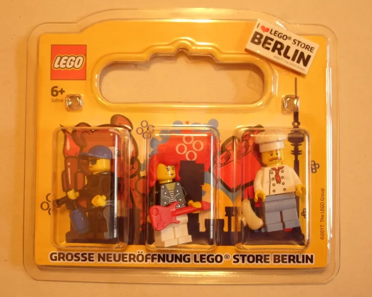 LEGO Store Grand Re-opening Exclusive Set, Berlin, Germany blister pack
