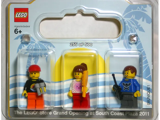 LEGO Store Grand Opening Exclusive Set, South Coast Plaza, Costa Mesa, CA blister pack