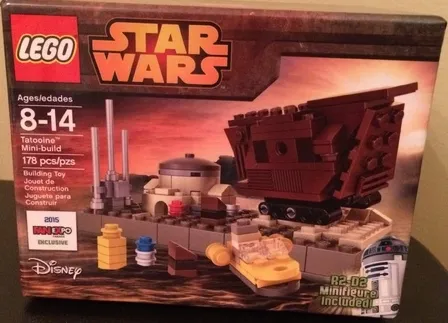 Tatooine Mini-build (with R2-D2) - Fan Expo Canada 2015 Exclusive