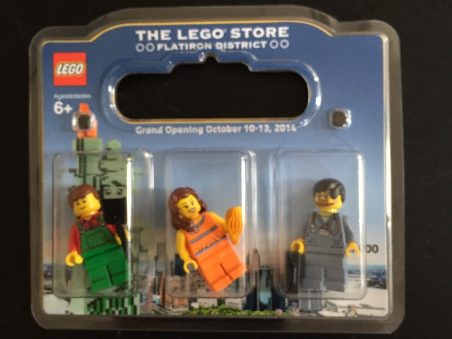 LEGO Store Grand Opening Exclusive Set, Flatiron District, New York, NY blister pack