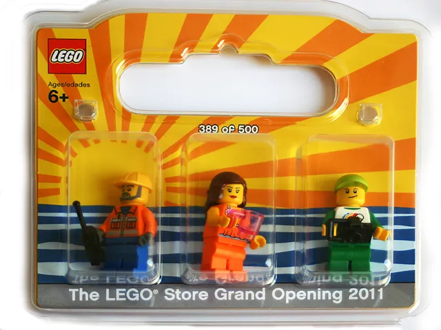 LEGO Store Grand Opening Exclusive Set, Mission Viejo Mall, Mission Viejo, CA blister pack