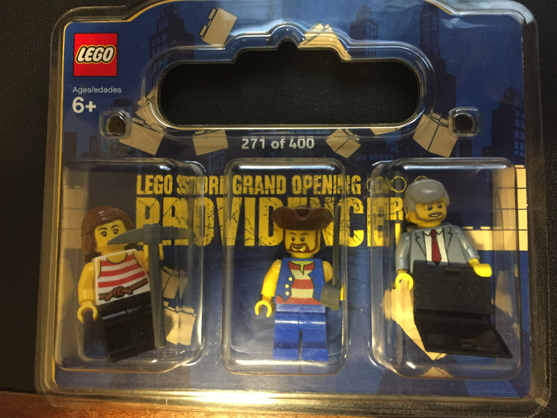 LEGO Store Grand Opening Exclusive Set, Providence Place Mall, Providence, RI blister pack