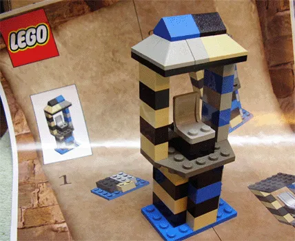 Toys "R" Us Exclusive Build - Quidditch Tower