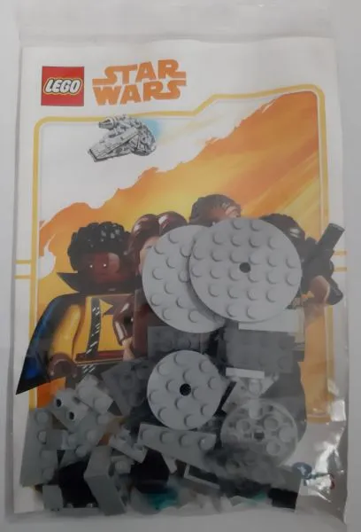 Toys "R" Us Exclusive Build - Millennium Falcon