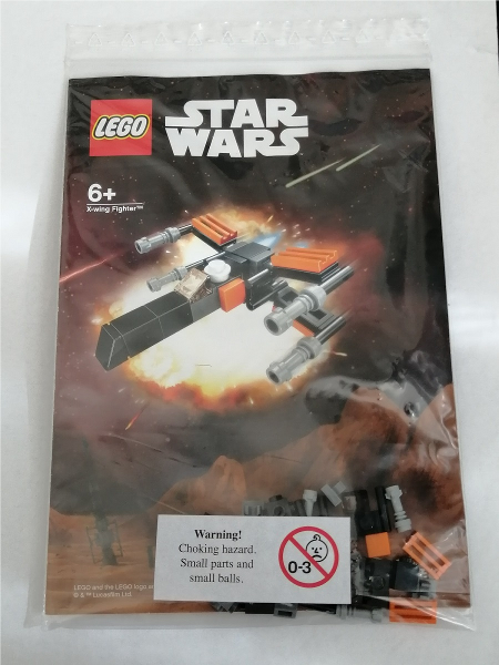 Toys "R" Us Exclusive Build - X-wing Fighter