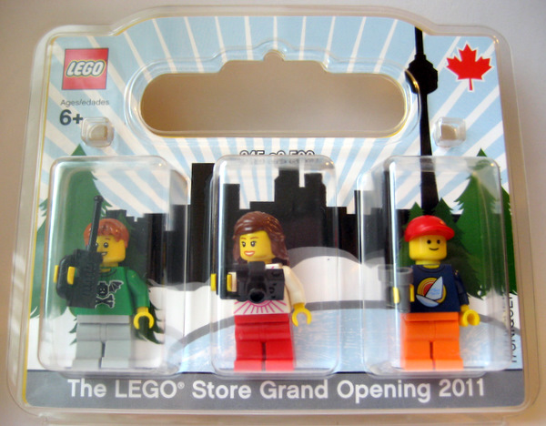 LEGO Store Grand Opening Exclusive Set, Sherway Gardens Mall, Toronto, ON, Canada blister pack