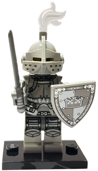 Heroic Knight, Series 9 (Complete Set with Stand and Accessories)