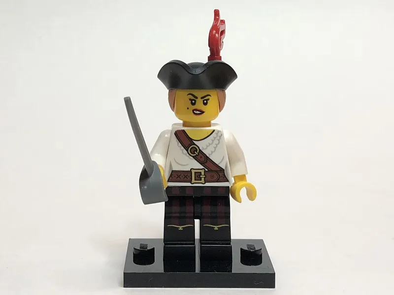 Pirate Girl, Series 20 (Complete Set with Stand and Accessories)