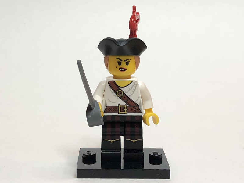 Pirate Girl, Series 20 (Complete Set with Stand and Accessories)