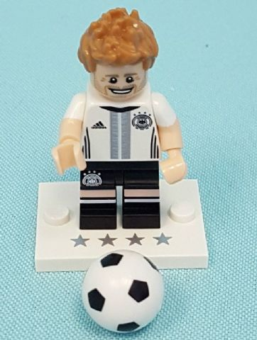 Benedikt Höwedes, Deutscher Fussball-Bund / DFB (Complete Set with Stand and Accessories)