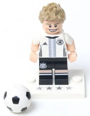 Thomas Müller, Deutscher Fussball-Bund / DFB (Complete Set with Stand and Accessories)