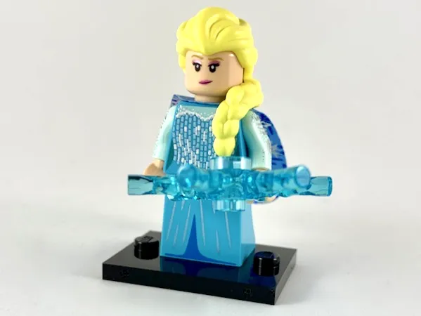 Elsa, Disney, Series 2 (Complete Set with Stand and Accessories)