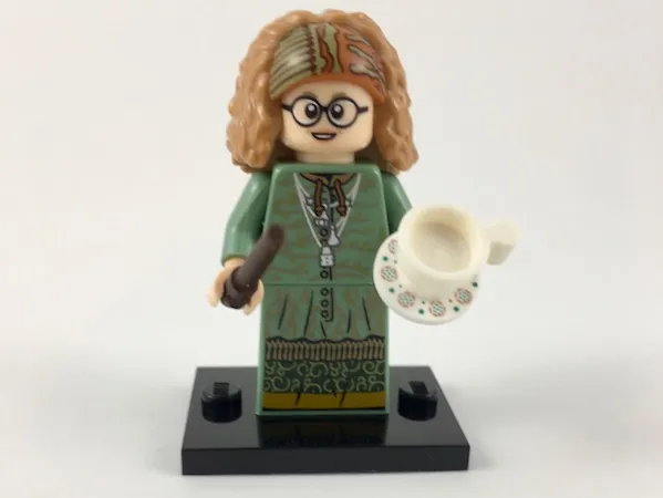 Professor Trelawney, Harry Potter, Series 1 (Complete Set with Stand and Accessories)